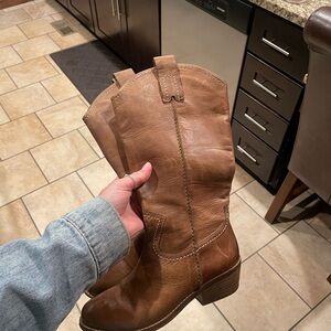 REI Tan Leather Heeled Boots